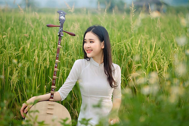 Cô nàng cũng đang học thêm ngoại ngữ, duy trì thói quen sinh hoạt lành mạnh, đúng giờ, đi ngủ trước 23h và dậy lúc 5h sáng.