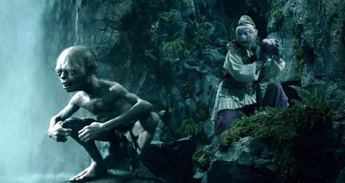 Tôn Ngộ Không đang dùng hồ lô thần thánh để bắt Gollum.
