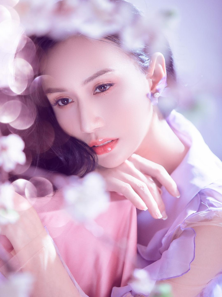 Bộ ảnh ngay lập tức nhận được phản ứng tích cực nhờ việc Lynk Lee đã tăng cân so với trước, nhan sắc thăng hạng vượt bậc.