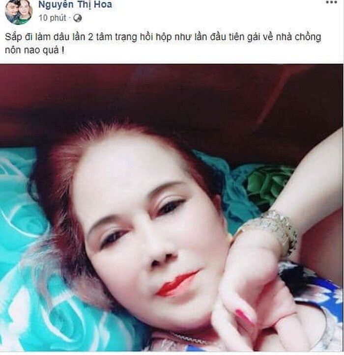 Chị Hoa chia sẻ rằng : "Hoa vừa lên thành phố đón Joni cùng đi làm giấy tờ. Hoa chuẩn bị được về Pakistan ra mắt bố mẹ chồng rồi vui quá".