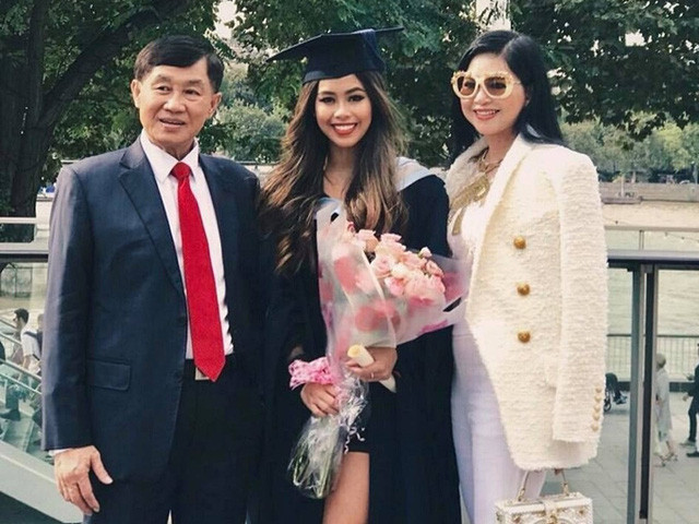 Hành động của Tiên Nguyễn và gia đình đã nhận được nhiều lời khen từ phía cộng đồng mạng vì có ý thức xã hội cao.