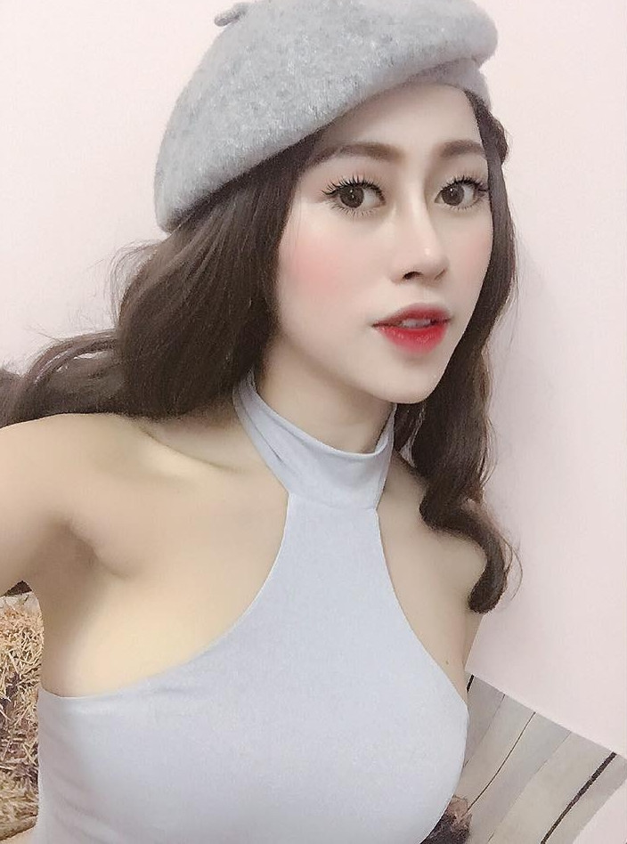 Theo tìm hiểu, cô gái trong clip tên Nguyễn Việt Phương Thoa (SN 1999, quê ở Quảng Ngãi). Trả lời phỏng vấn, 9X cho biết cô chỉ giả giọng "chị Google", không phải nhân vật trong truyền thuyết mà mọi người đang tìm kiếm.