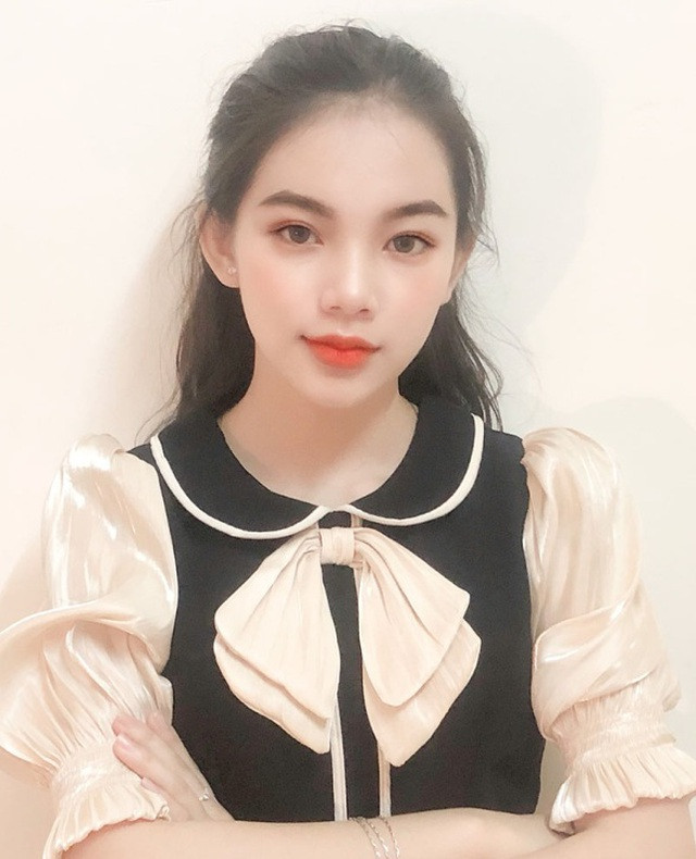 "Em rất thích chụp ảnh và dẫn chương trình, trước khi vào đại học em cũng có làm nhưng chưa có nhiều cơ hội để thể hiện. Hy vọng trong thời gian tới em sẽ có thể hoàn thiện bản thân, không chỉ hoàn thành tốt việc học mà còn rèn luyện các kỹ năng mềm" - Phương Anh nói thêm.
