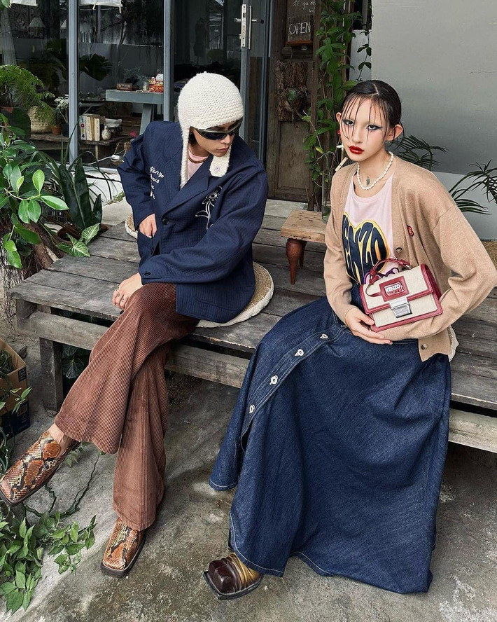 Lâm Minh được biết đến với vai trò người mẫu ảnh, fashionista. Cô gây ấn tượng với phong cách ăn mặc độc đáo, có hơn 273.000 người theo dõi trên nền tảng Instagram. Ngoài ra, hot girl này còn được biết đến là bạn gái của fashionista Decao. Cả hai có với nhau một cậu con trai song khá kín tiếng chuyện đời tư.
