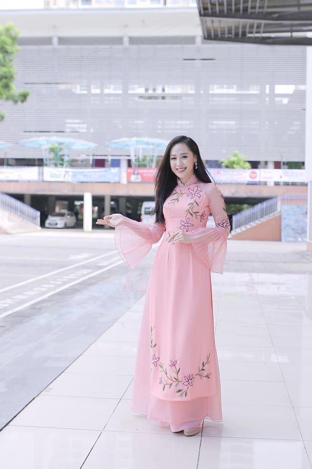 Cuối năm ngoái, cựu sinh viện Học viên Ngoại giao đã làm tại Phòng quốc tế của VTV24 với vai trò biên tập viên.