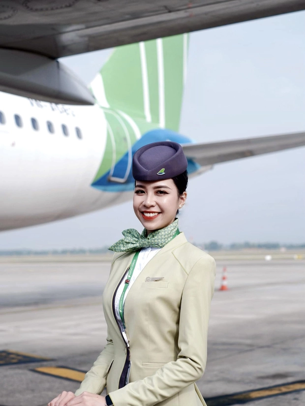 Tuy nhiên, niềm yêu thích với bầu trời và cơ duyên với ngành hàng không đã đưa cô đến với công việc hiện tại.