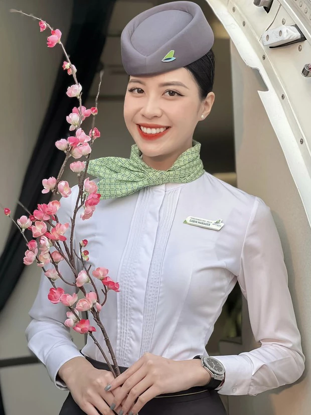 Ban đầu, cô nàng từng được gia đình định hướng học đại học, sau đó đi làm một công việc nhà nước ổn định.