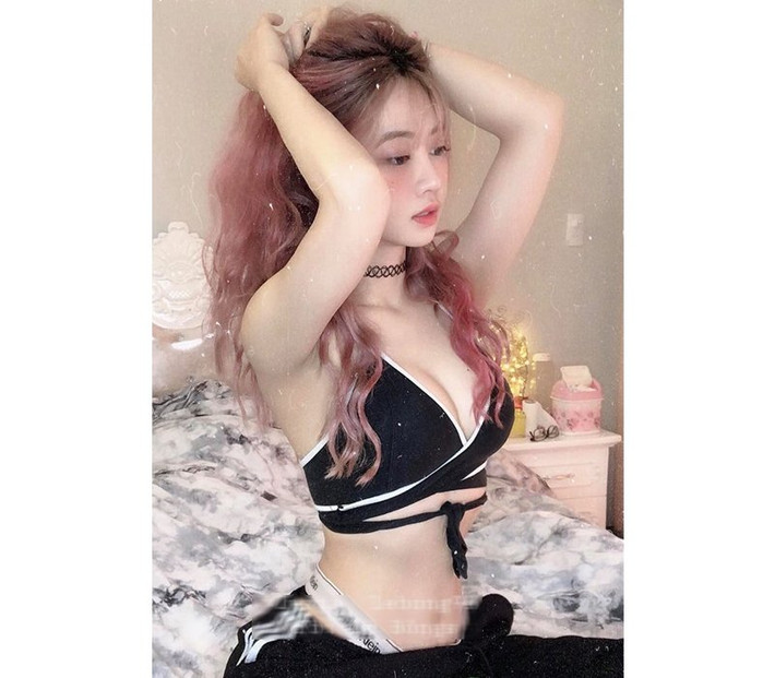 Lê Bống tên thật là Lê Xuân Anh, hiện là nữ sinh năm cuối của trường Đại học Mỹ thuật công nghiệp và đang rất được chú ý với vai trò người mẫu ảnh và quảng cáo,...
