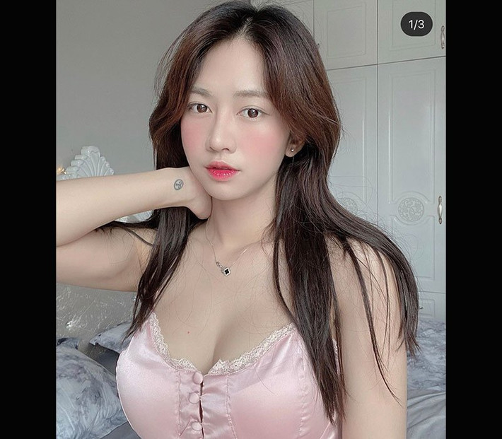 Được biết, Lê Xuân Anh từng có quá khứ nặng 63kg với thân hình tròn như quả bóng. Nhưng nhờ chế độ tập luyện chăm chỉ tập gym mà hiện nay cô nàng sở hữu body nóng bỏng chẳng kém gì người mẫu.
