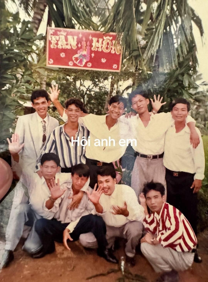 Hội anh em của bố.