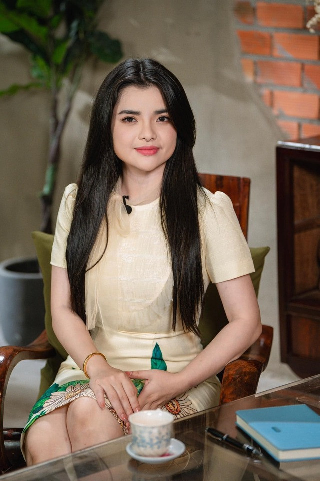Giờ đây, Bình và Lam đã sở hữu một công ty đa ngành. Làm việc cùng nhau nhưng Bình luôn tách biệt chuyện riêng và công việc. Ở nhà, họ xưng hô là vợ - chồng nhưng lên công ty chỉ gọi lành anh - em, hoặc Lam gọi Bình là sếp.