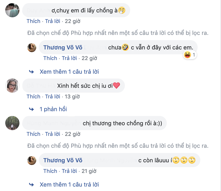 Bên dưới phần bình luận, nhiều người bày tỏ sự tò mò không biết liệu có phải Thương Võ chuẩn bị "theo chồng bỏ cuộc chơi" hay không? Cô nàng ngay lập tức phủ nhận, cho biết còn lâu mới lên xe hoa.