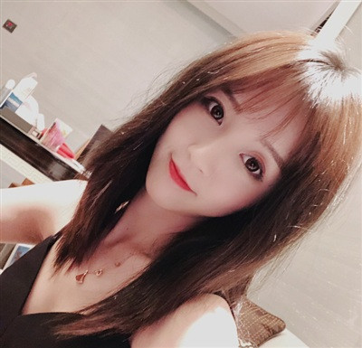 Đây không phải trường hợp duy nhất mà hot girl, hot boy lộ mặt thật g ây sốc khác xa so với ảnh trên mạng xã hội. Trung Quốc vốn là quốc gia đứng đầu trong việc sử dụng công nghệ make-up và dùng các ứng dụng điện thoại di động để "sống ảo".