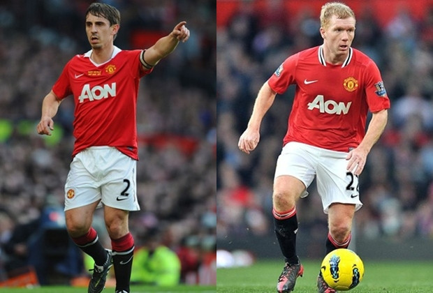 Gary Neville và Paul Scholes là cặp bài trùng trong suốt những năm tháng chinh phạt từ khắp các chiến trường lớn nhỏ. Họ đã giành được rất nhiều danh hiệu cao quý như Champions League, Premier League. Riêng tại Premier League, bộ đôi này cùng có mặt trong 302 trận.