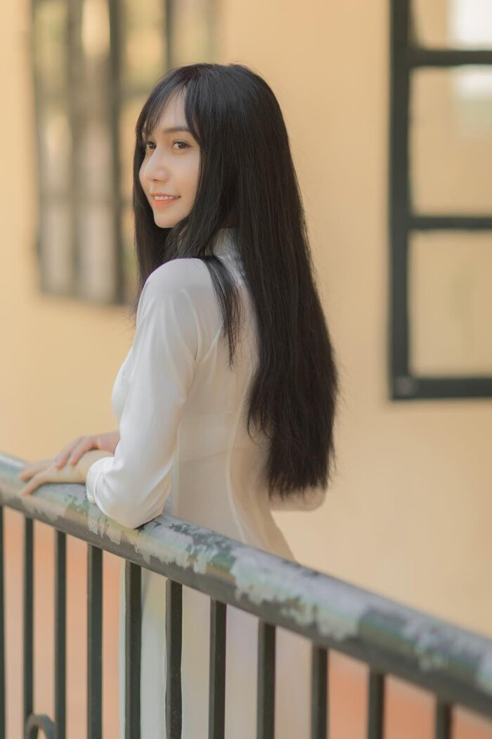 Ban đầu, người hâm mộ khó chấp nhận về việc Lynk Lee chuyển giới, bởi trước đó ca sĩ này đã làm "tròn vai" một người đàn ông. Tuy nhiên, dần dần công chúng đã chấp nhận giới tính và hình ảnh mới này của cô.