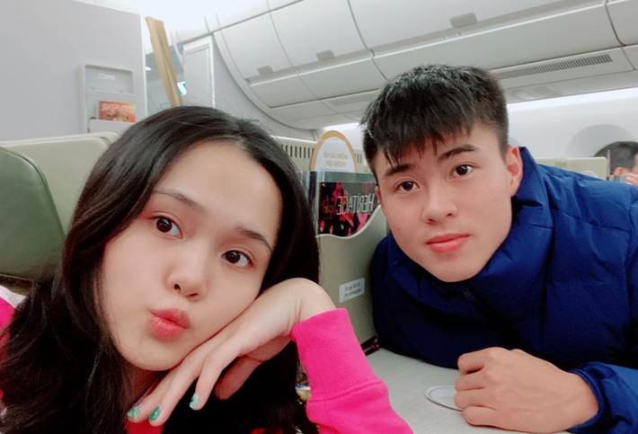 Chuyện tình của nam cầu thủ và ái nữ của ông Nguyễn Giang Đông, cựu chủ tịch CLB Sài Gòn được người hâm mộ nhận xét là đẹp nhất làng bóng đá Việt.