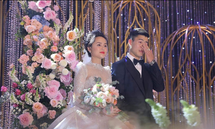 Duy Mạnh và Quỳnh Anh kết hôn vào ngày 9/2 vừa qua sau gần 5 năm yêu nhau.