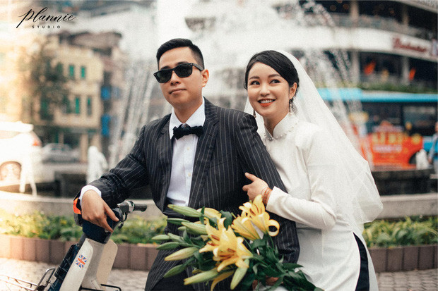 Mi Vân vốn là hot girl Hà Thành khá kín tiếng trong chuyện tình cảm chính bởi vậy, việc hé lộ bộ ảnh cưới của cô nàng khiến nhiều người khá bất ngờ. Cặp đôi dự định sẽ chính thức về chung 1 nhà vào năm 2020.