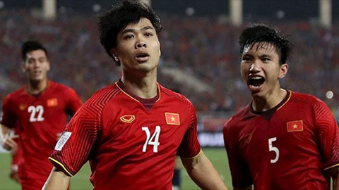 Văn Hậu và Công Phượng là hai cầu thủ của Việt Nam đang thi đấu ở Châu Âu và được người hâm mộ kỳ vọng sẽ tạo được ấn tượng tại đây. Trong khi Văn Hậu vừa đá SEA Games 30 cùng U22 Việt Nam thì khá lâu rồi, từ vòng loại World Cup 2022, Công Phượng chưa có thời gian nghỉ ngơi về quên hương.