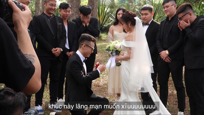Sau màn cầu hôn lãng mạn của Tâm Nguyễn tại Đà Lạt trước sự chứng kiến của gia đình, cặp đôi chính thức trở thành vợ chồng.