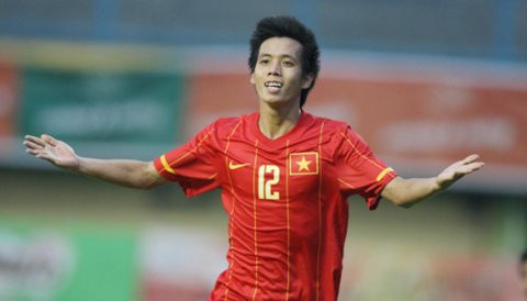 Nguyễn Văn Quyết (sinh ngày 27 tháng 6 năm 1991) là một cầu thủ bóng đá đang thi đấu cho câu lạc bộ bóng đá Hà Nội T&T.