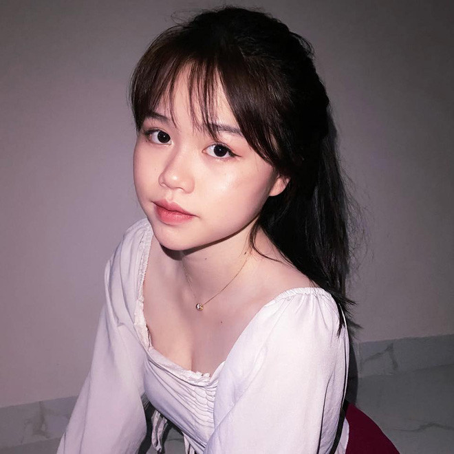 Thế nhưng, việc bất ngờ công khai bạn gái khi đang dính tin đồn quay lại với Nhật Lê khiến cặp đôi Quang Hải - Huỳnh Anh gặp khá nhiều rắc rối.