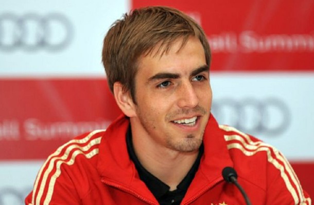 Philipp Lahm, đội trưởng ĐT Đức tại World Cup 2014, đã chia tay đội. Tổng cộng, Lahm đã chơi 113 trận, ghi được 5 bàn cho Die Mannschaft. Thành tích cao nhất mà Lahm cùng với ĐT Đức giành được là chức vô địch World Cup 2014 vừa qua.