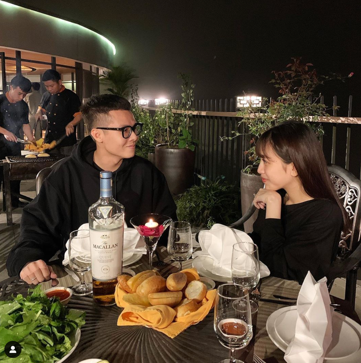 Lần đầu mang bầu, Joyce cho rằng không tránh khỏi bỡ ngỡ nhưng có gia đình và chồng bên cạnh nên cô cũng không quá lo lắng. Có điều gì không biết thì hỏi những người đi trước.