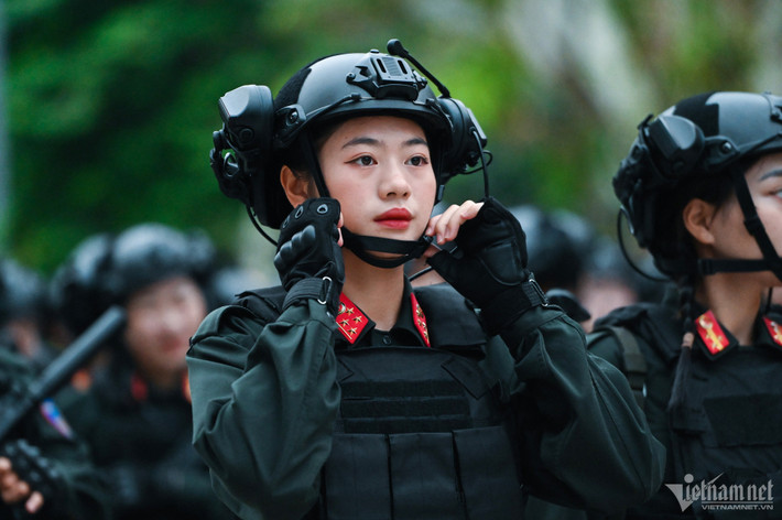 Buổi sơ duyệt chương trình Lễ kỷ niệm 70 năm Chiến thắng Điện Biên Phủ có hơn 12.000 người tham gia.