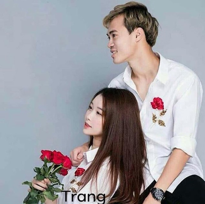 Không chia sẻ về chuyện lứa đôi lên MXH, song từng có thông tin rằng bạn gái Văn Toàn là fan cứng của anh chàng, từng theo dõi và vào tận Cần Thơ để cổ vũ HAGL thi đấu.