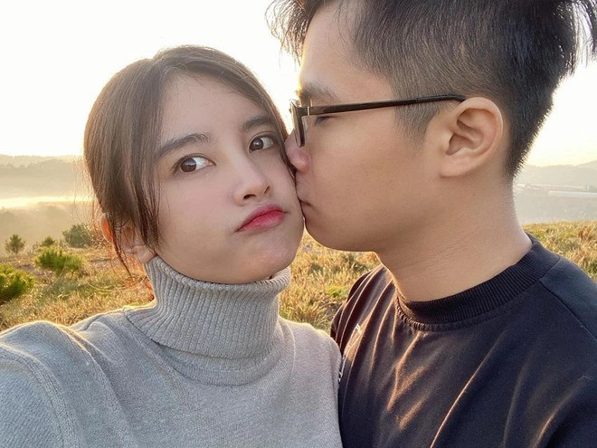 Hiện tại cặp đôi vẫn đang duy trì tình cảm tốt đẹp, nhiều người ngưỡng mộ. Đây cũng là một trong những mối tình ngọt ngào và lâu bền của làng game Việt.