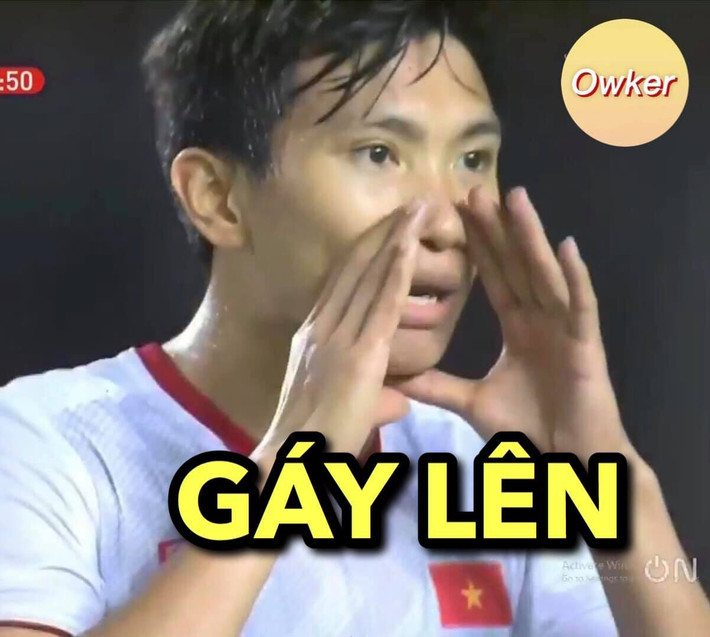 Sau chiến thắng của U22 Việt Nam tại SEA Game 30, nhiều cổ động viên Indonesia đã tấn công trang cá nhân của Đoàn Văn Hậu. Thế nhưng thắng thì cũng thắng rồi, không phục thì thôi.