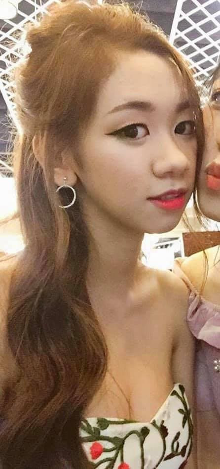 Cô gái trông xinh xắn hơn khi biết trang điểm.