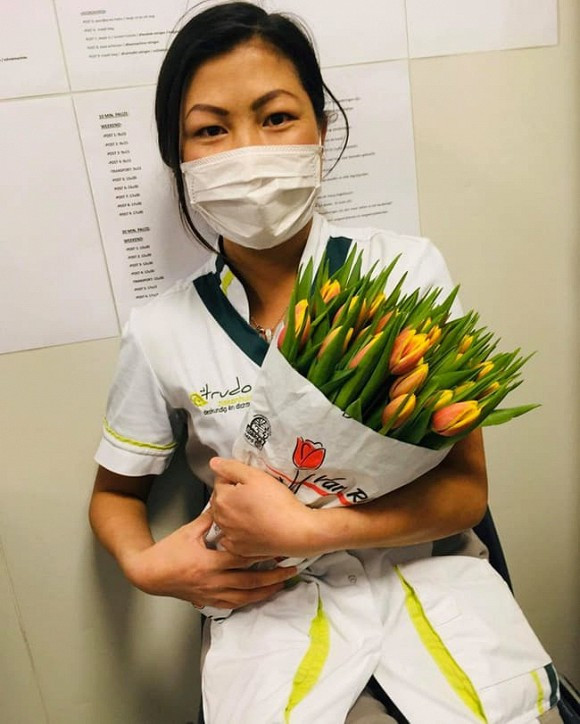 Mới đây, cô gái H'Mông nói tiếng Anh như gió đã tiết lộ về cuộc sống hậu ly hôn và gửi lời cảm ơn ông bà nội của hai con.