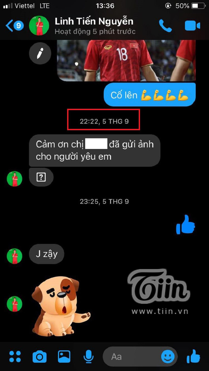 Nhiều người hâm mộ nghi ngờ, chàng cầu thủ Tiến Linh điển trai nhất nhì U23 Việt Nam bị bạn gái "cắm sừng" cay đắng dù đã yêu nhau mặn nồng trong 2 năm. Ngày 5/9, Ngọc Quyên vẫn sử dụng Facebook cá nhân của Tiến Linh và thân mật gọi là "người yêu".