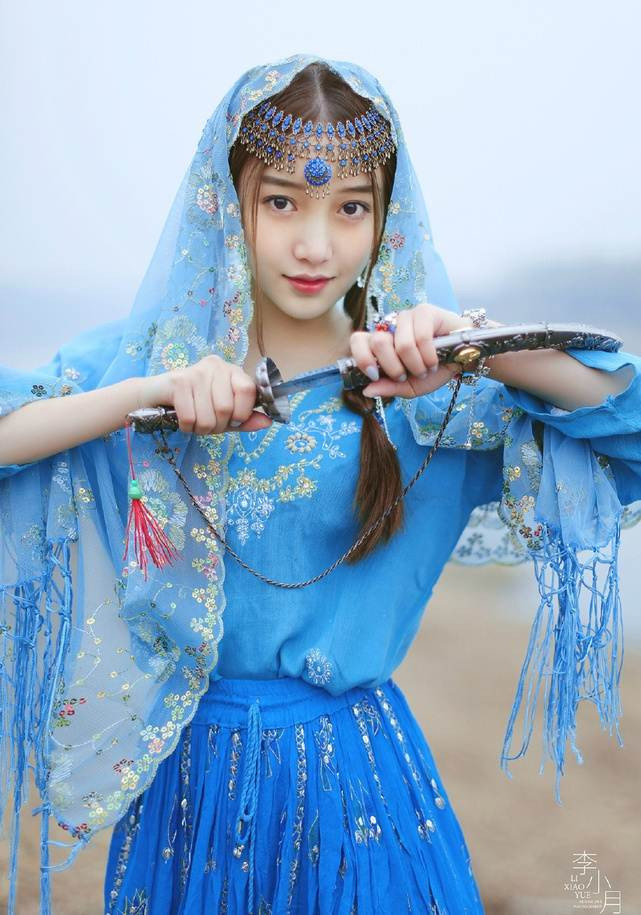 Những hình ảnh của Yao Xin luôn rất nữ tính, khiến người xem ngắm không rời mắt. Không chỉ xinh đẹp, Yao Xin còn có thành tích học tập rất đáng nể.