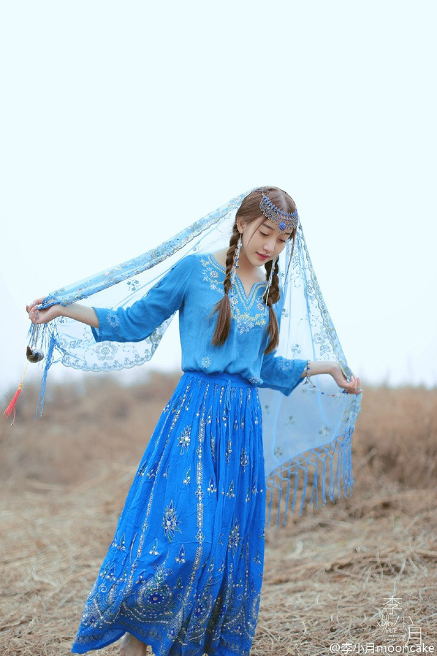 Cô nàng rất có năng khiếu trong những lĩnh vực mình đang theo đuổi. Với lợi thế ngoại hình cùng với sự chăm chỉ, thông minh, Yao Xin luôn nổi trội hơn các bạn.