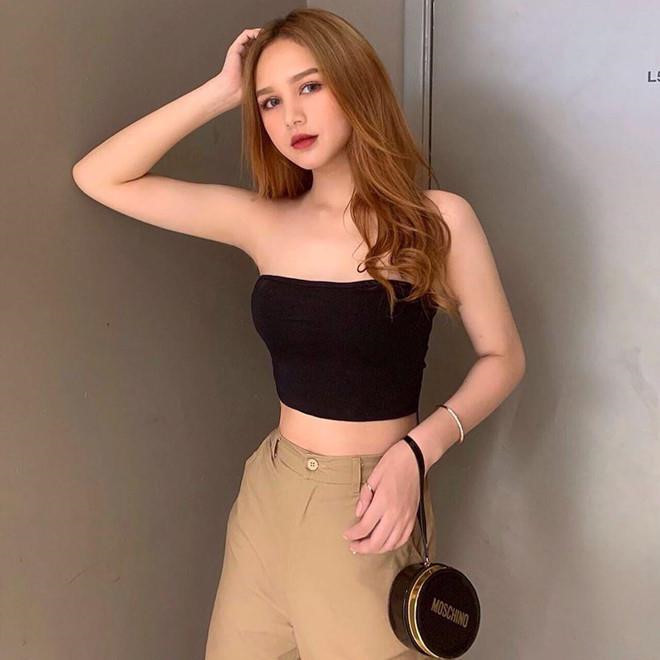 Phạm Thùy Trang, sinh năm 2002, đến từ TP HCM. Cô bạn này được nhiều người chú ý khi xuất hiện trên các diễn đàn trai xinh gái đẹp.