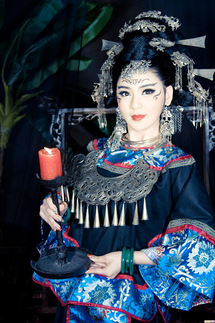 Mới nhất khi tham dự cuộc thi Hoa hậu Quốc tế Trung Quốc lần thứ 54, Hou Ming Xuan đã lọt khá sâu vào vòng chung kết.