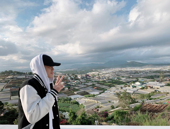 Trước đó, cầu thủ Văn Toàn khoe anh là một fan cứng của nhóm nhạc Big Bang. Ngày nào cũng nghe nhạc thần tượng nhưng chưa bao giờ biết chán.