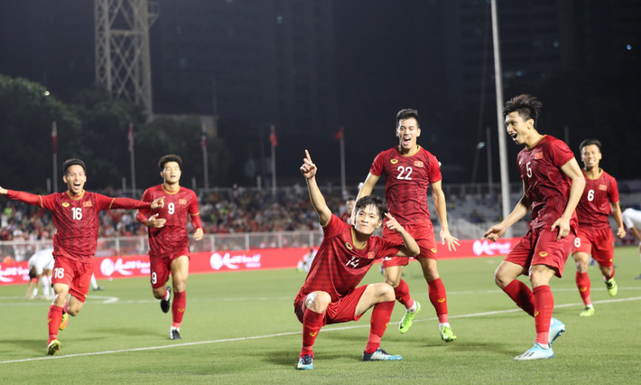 Pha lập công của Hoàng Đức có lẽ sẽ là bàn thắng đẹp nhất SEA Games 30 ở môn bóng đá nam. Với siêu phẩm của mình, tiền vệ thuộc biên chế CLB Viettel khiến U22 Indonesia thua "tâm phục khẩu phục".