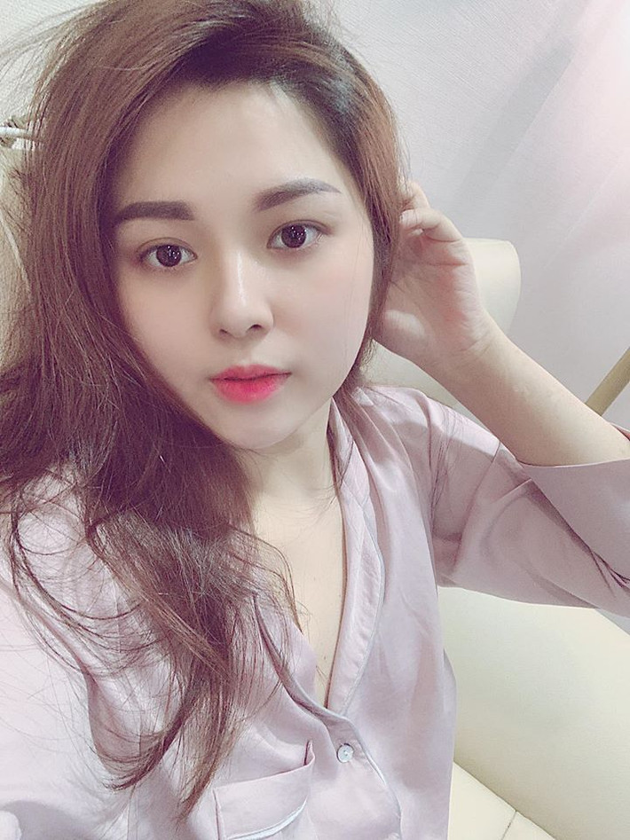 Nữ MC đã từng phải hóa trị, trải qua 6 lần dùng thuốc nhắm đích. Hiện tại, loại thuốc cô của Mỹ mà cô hay dùng cũng đang dần bị mất tác dụng. Rất có thể sắp tới, cô sẽ phải ghép tủy.