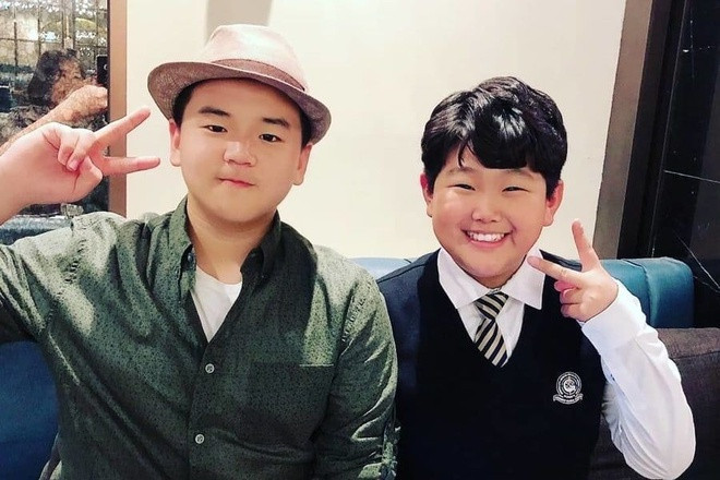 Cả hai có nhiều thay đổi về ngoại hình song tính cách vẫn đáng yêu và lém lỉnh như trước.
