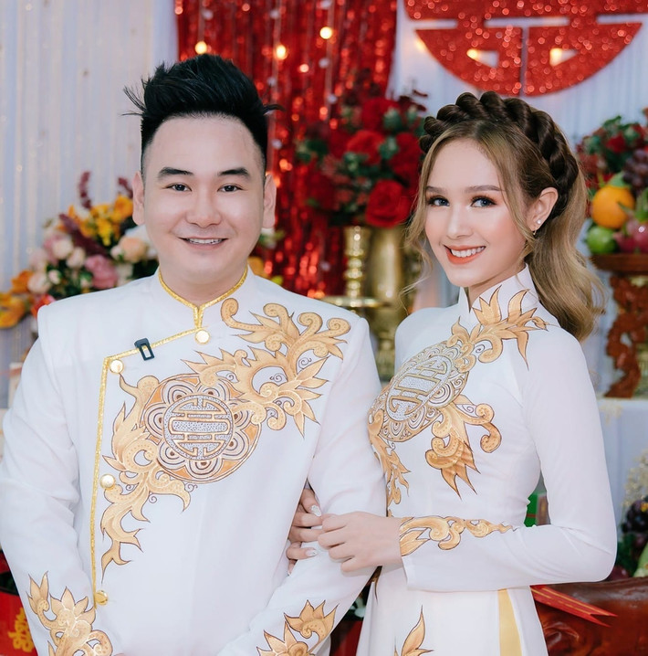 Ngày 8/11, đám hỏi của anh họ Diệp Lâm Anh, Xemesis và Xoài Non diễn ra với sự góp mặt của nhiều streamer, hot girl đình đám trên mạng xã hội như Misthy, Độ Mixi, Linh Ngọc Đàm, Bâu, Võ Ngọc Trân,....