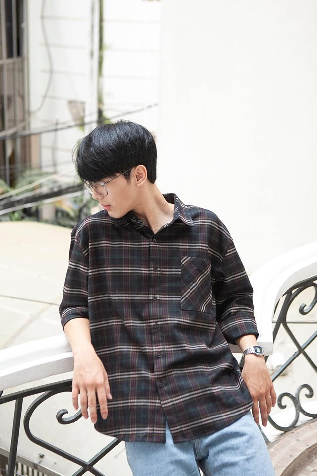 Hiện tại hot boy ảnh thẻ đang nhận được nhiều sự quan tâm của cư dân mạng cùng rất nhiều bình luận khen ngợi về ngoại hình.