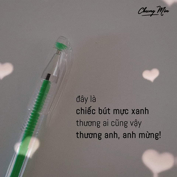 Anh chàng cho biết vì đang là học sinh cuối cấp, muốn lưu giữ kỉ niệm thời học trò nên thực hiện bộ ảnh dạng mượn đồ thả thính.