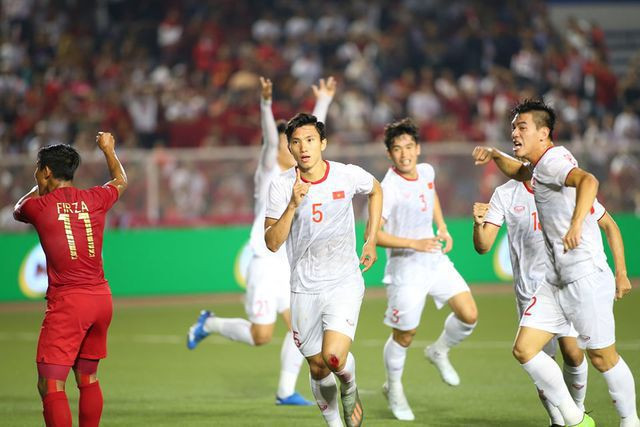 Đoàn Văn Hậu là một trong những cầu thủ có những màn thể hiện xuất sắc tại SEA Games 30. Với 2 pha lập công tại trận chung kết, anh là người hùng đem về HCV cho U22 Việt Nam.