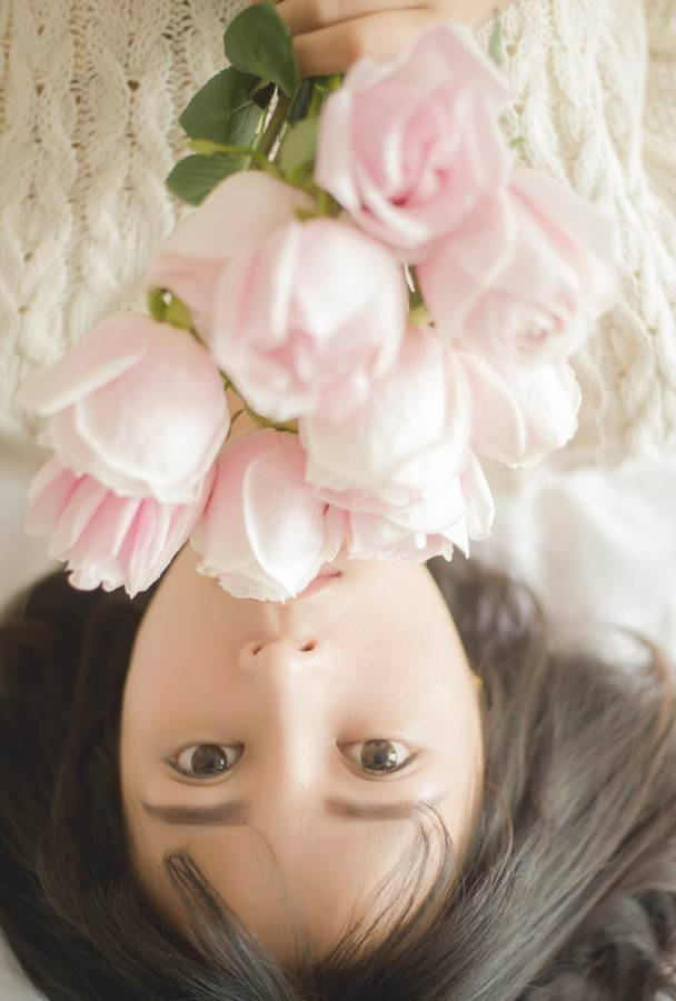 Những hình ảnh của Viện Thiến cũng thường là kiểu tiểu thư đài các tinh khôi.