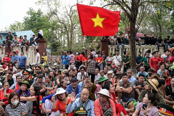 Bài phát biểu của cô đã khơi dậy tinh thần yêu nước, đồng thời niềm tự hào dân tộc của rất nhiều bạn thuộc thế hệ trẻ, đồng thời khiến những người có mặt tại buổi lễ cũng như người xem lễ kỷ niệm trên sóng trực tuyến vô cùng xúc động.