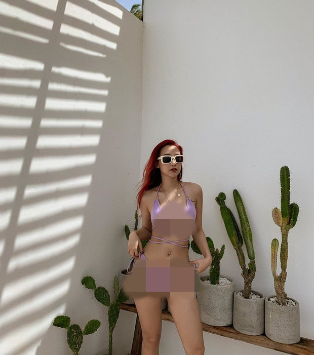 Mới đây, Kiều Ly Phạm đã đăng tải bức ảnh mặc bikini màu tím lên trang cá nhân, và điều khiến dân tình thích thú lại chính là câu bình luận cực "gắt" của "chú bộ đội" Nhật Linh.